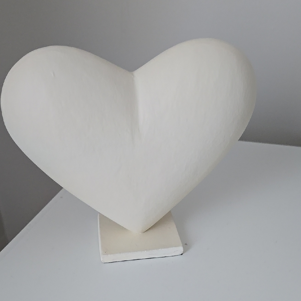 The Jilly Box Indaba Cream Heart Sculpture